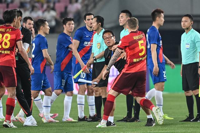 恭喜！博尔顿英甲决赛4-1大胜斯托克港，时隔7年重回英冠联赛！